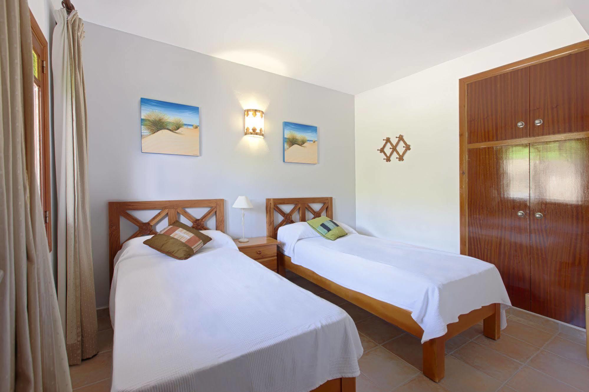 Apartamentos Colomar Santa Eularia des Riu Zewnętrze zdjęcie